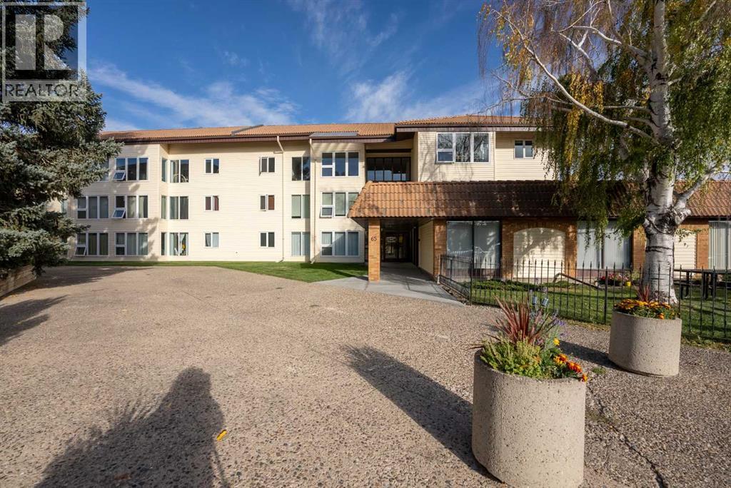307, 65 Temple Boulevard W, Lethbridge, Alberta, T1K5M2