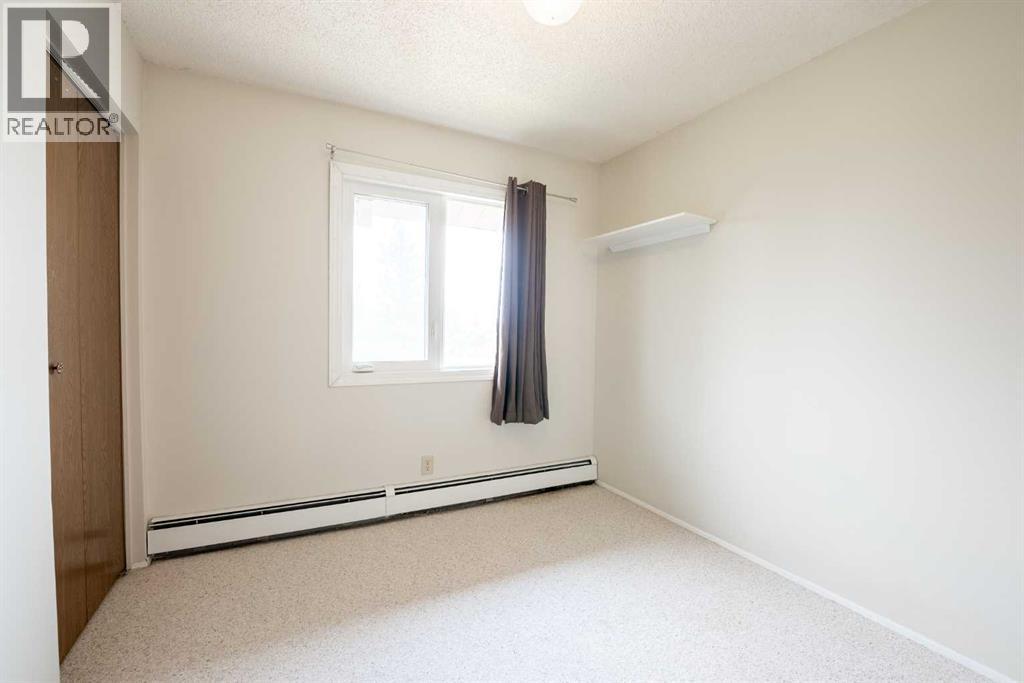 307, 65 Temple Boulevard W, photo 24 of 30