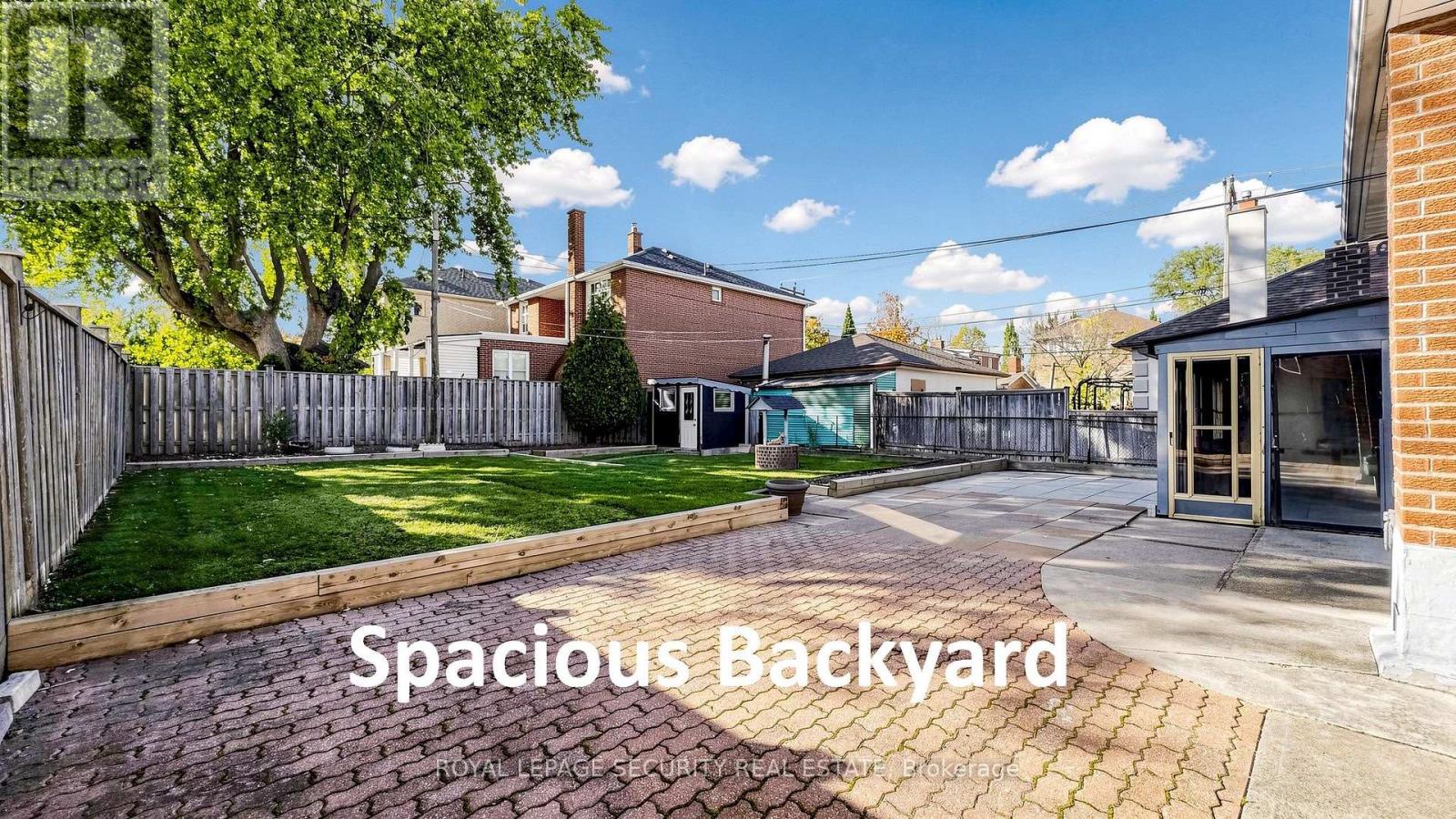 204 Locksley Avenue, Toronto, ON photo 46