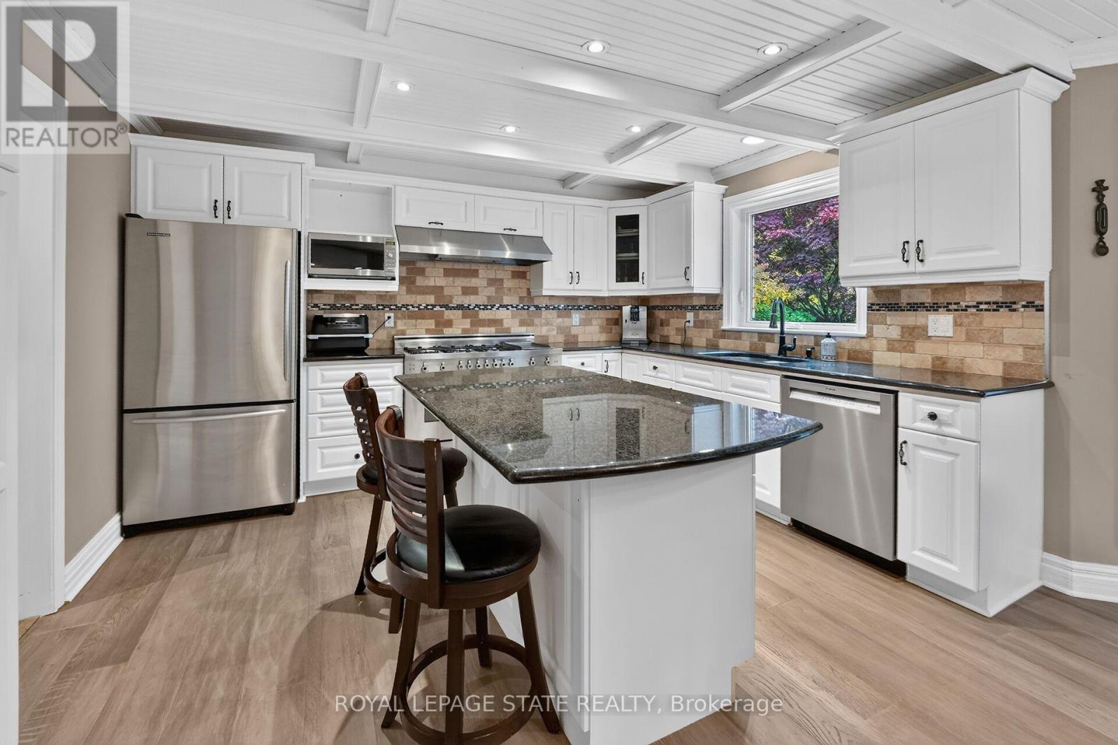 112 Dorchester Drive, Grimsby, ON photo 15