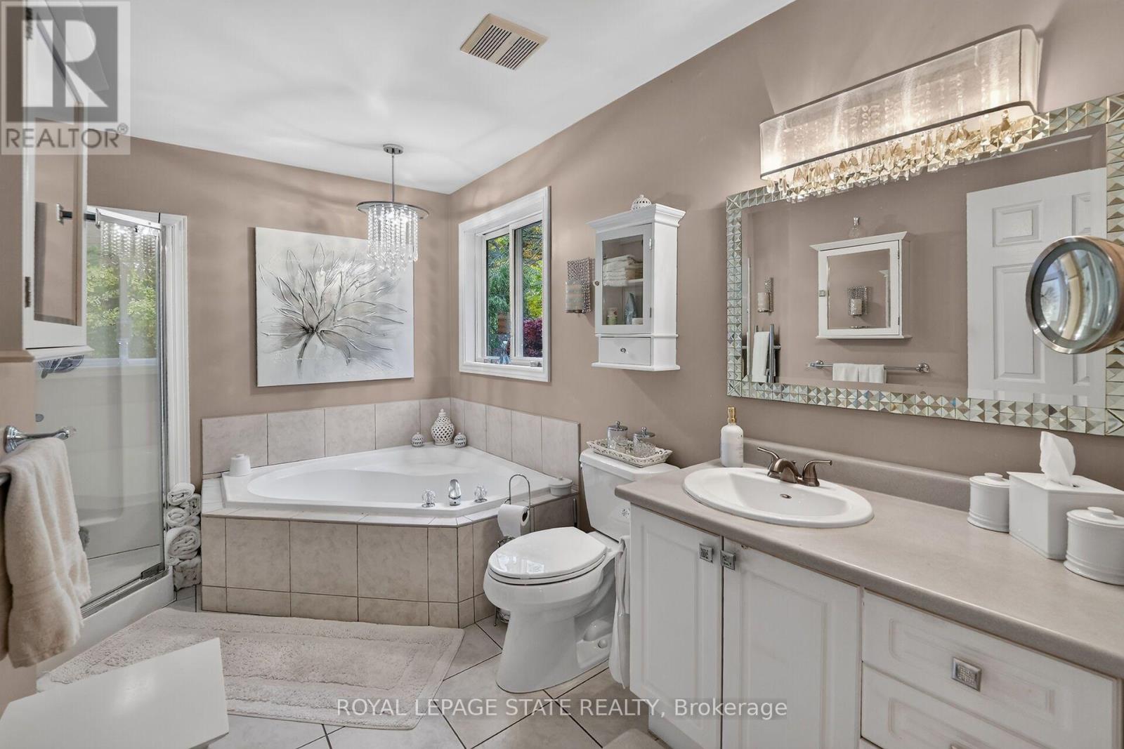 112 Dorchester Drive, Grimsby, ON photo 26