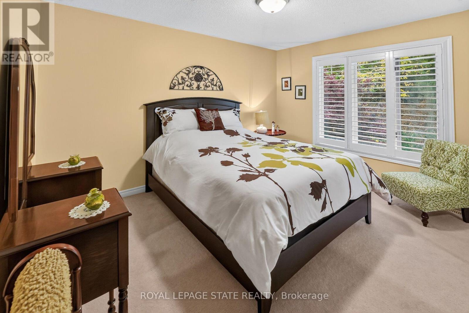 112 Dorchester Drive, Grimsby, ON photo 29