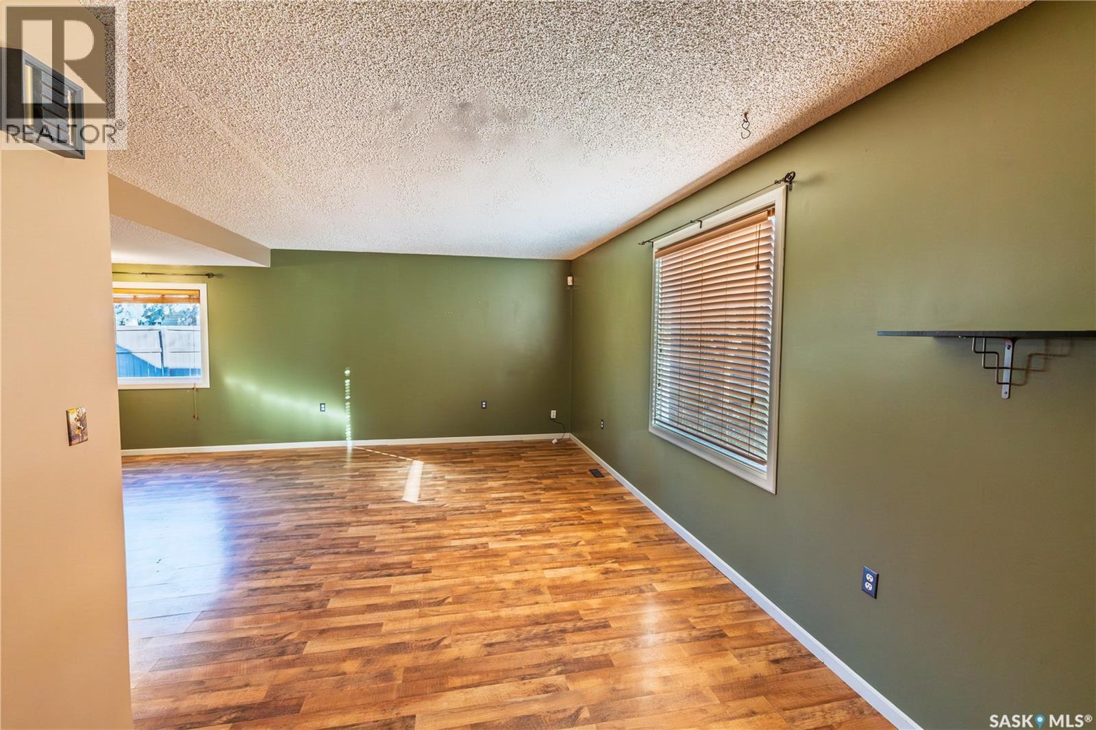 1080 Henleaze AVENUE, Moose Jaw — photo 7