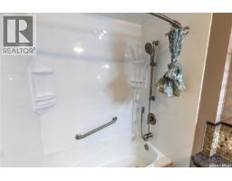 1080 Henleaze Avenue, Moose Jaw, SK S6H3V6 Photo 18