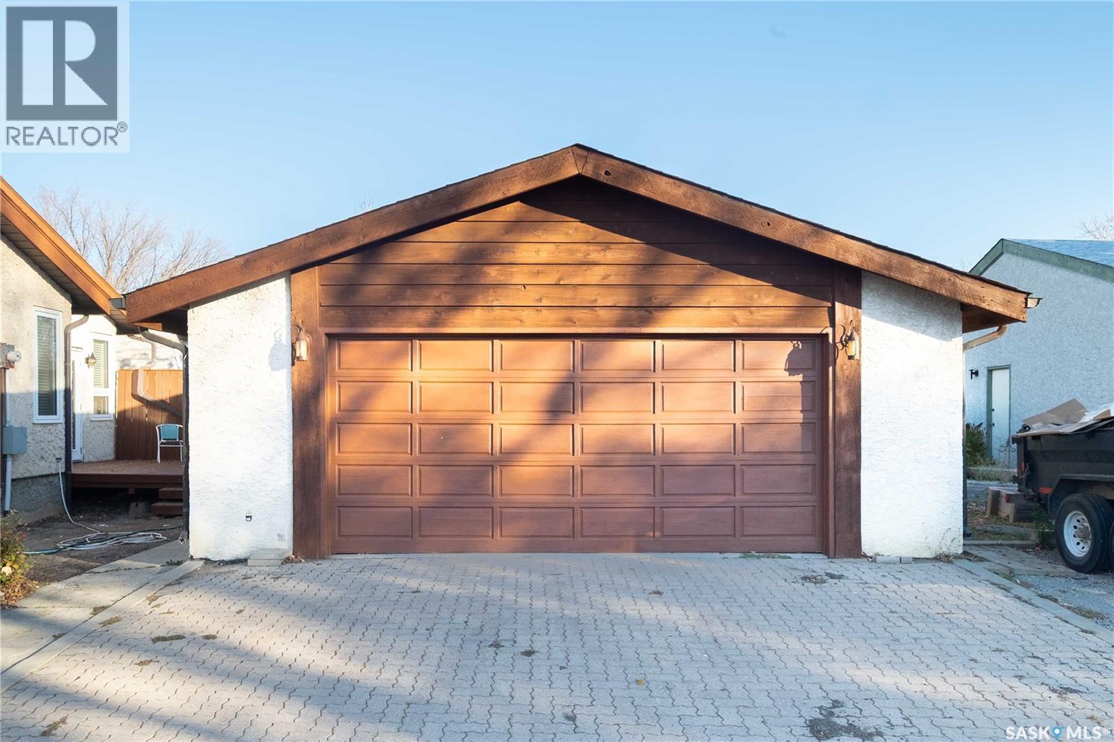 831 Seymour CRESCENT N, Regina — photo 2