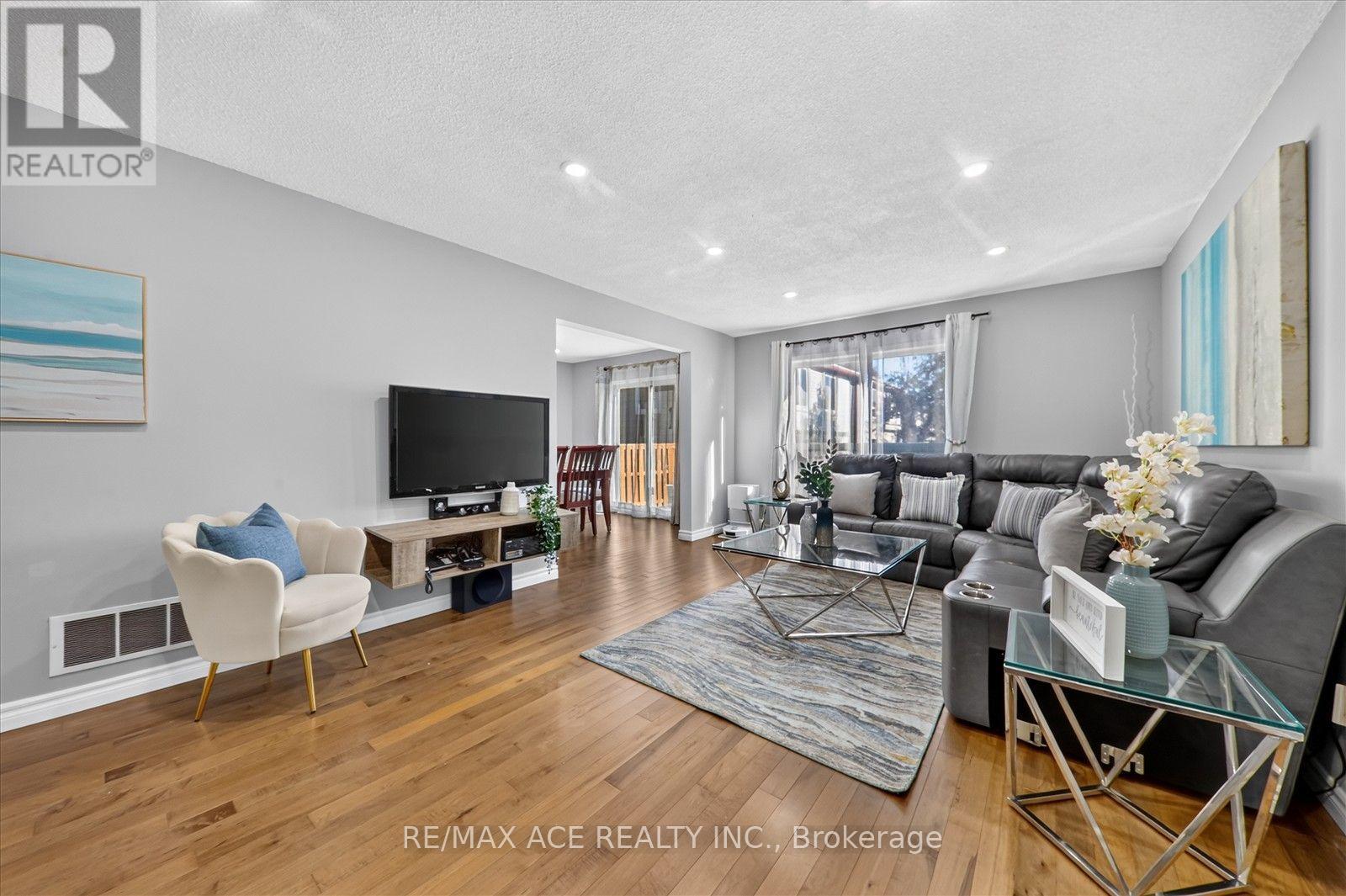 1586 Geta Circle, Pickering, ON photo 20