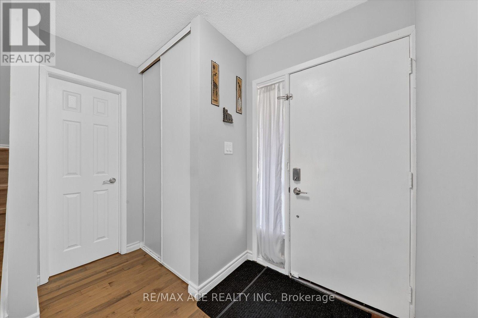 1586 Geta Circle, Pickering, ON photo 9