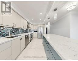 2304 - 215 Wynford Drive, Toronto, ON M3C3P5 Photo 18