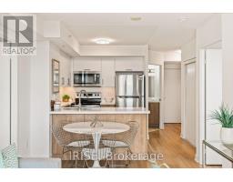 1006 - 5740 Yonge Street, Toronto, ON M2M0B1 Photo 9