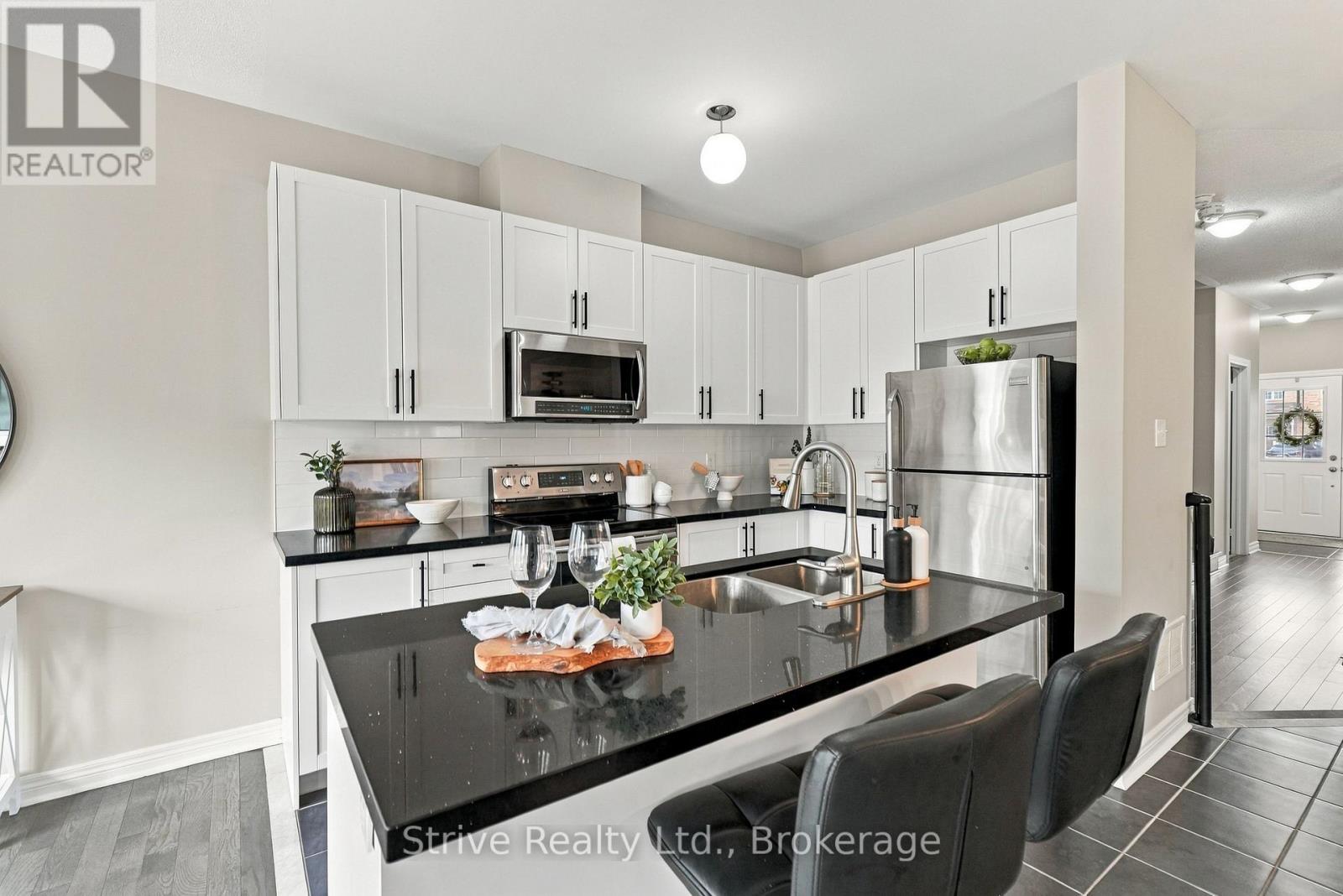18 Bud Doucette Court, Uxbridge, ON photo 11