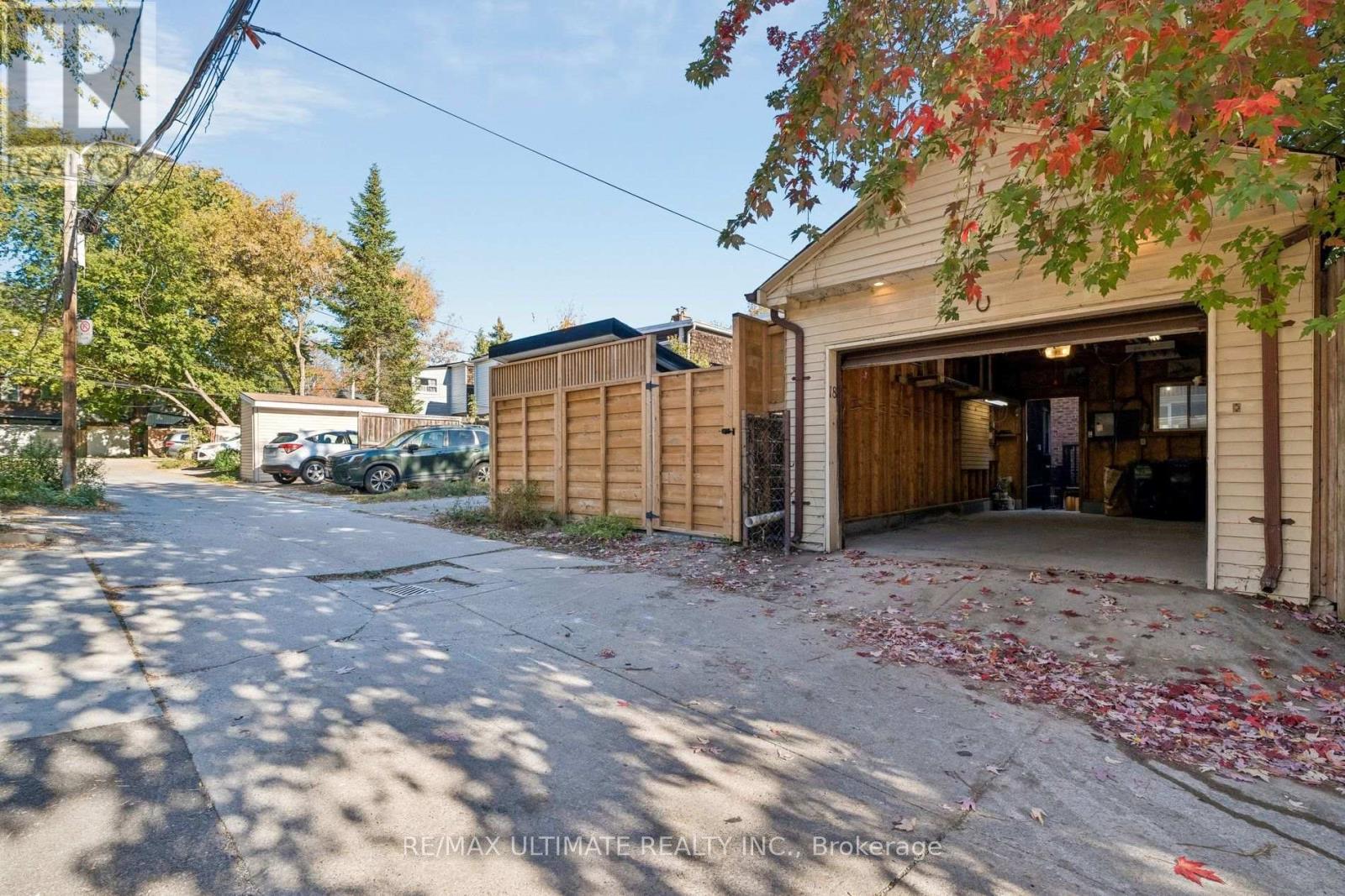 18 Rhyl Avenue, Toronto, ON photo 44