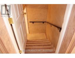 30 Lozoway Drive, Toronto, ON M1K2Y4 Photo 16