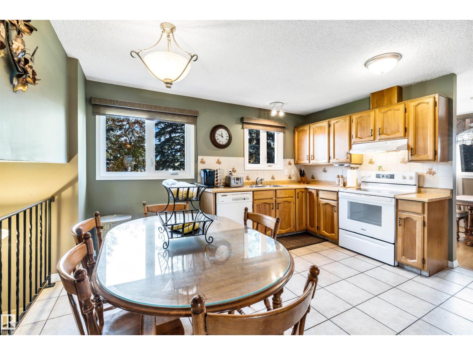 10004 95 AV, Morinville — photo 6