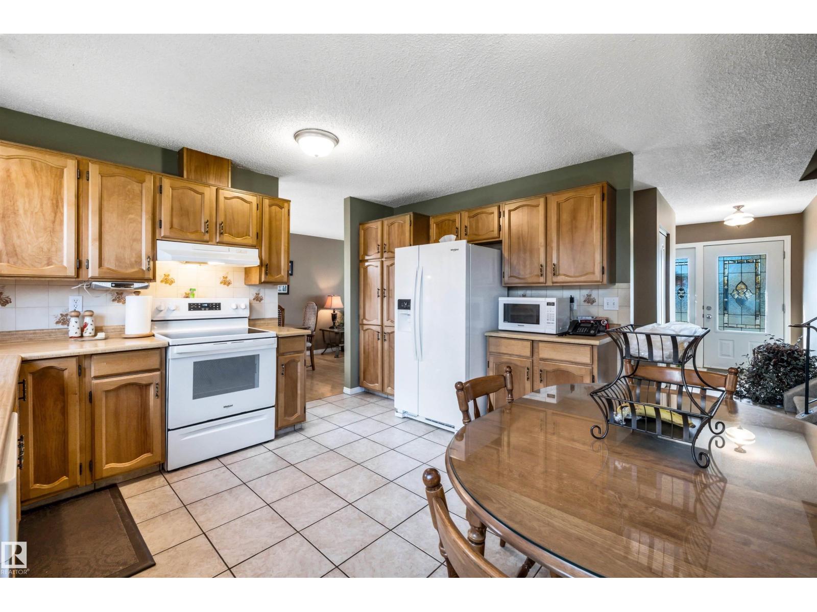 10004 95 AV, Morinville — photo 9