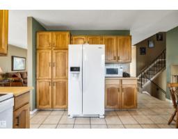 Recreation room - 10004 95 Av, Morinville, AB T8R1G4 Photo 10