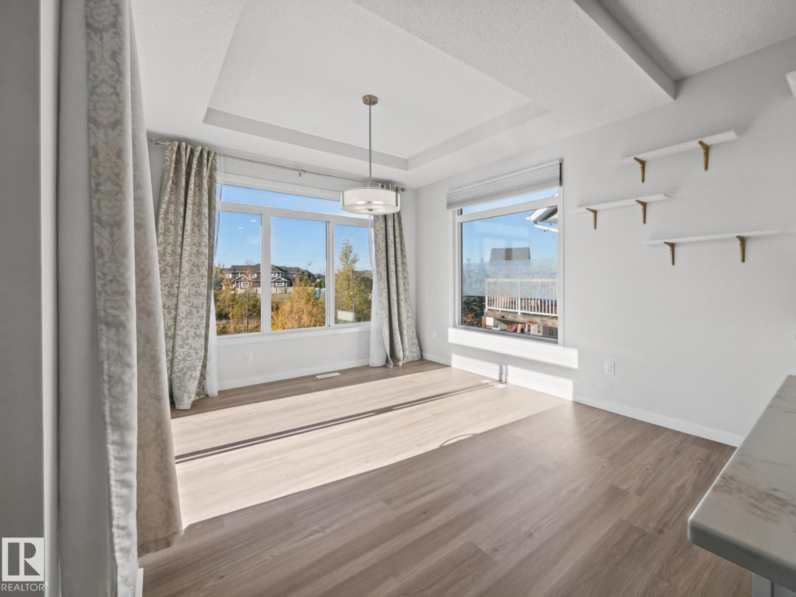 Property photograph 15 for MLS E4514398