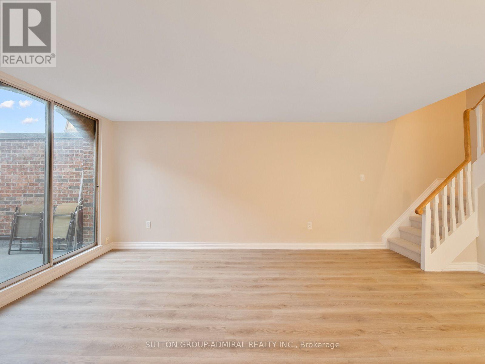 Photo of 316 - 16 ELGIN STREET