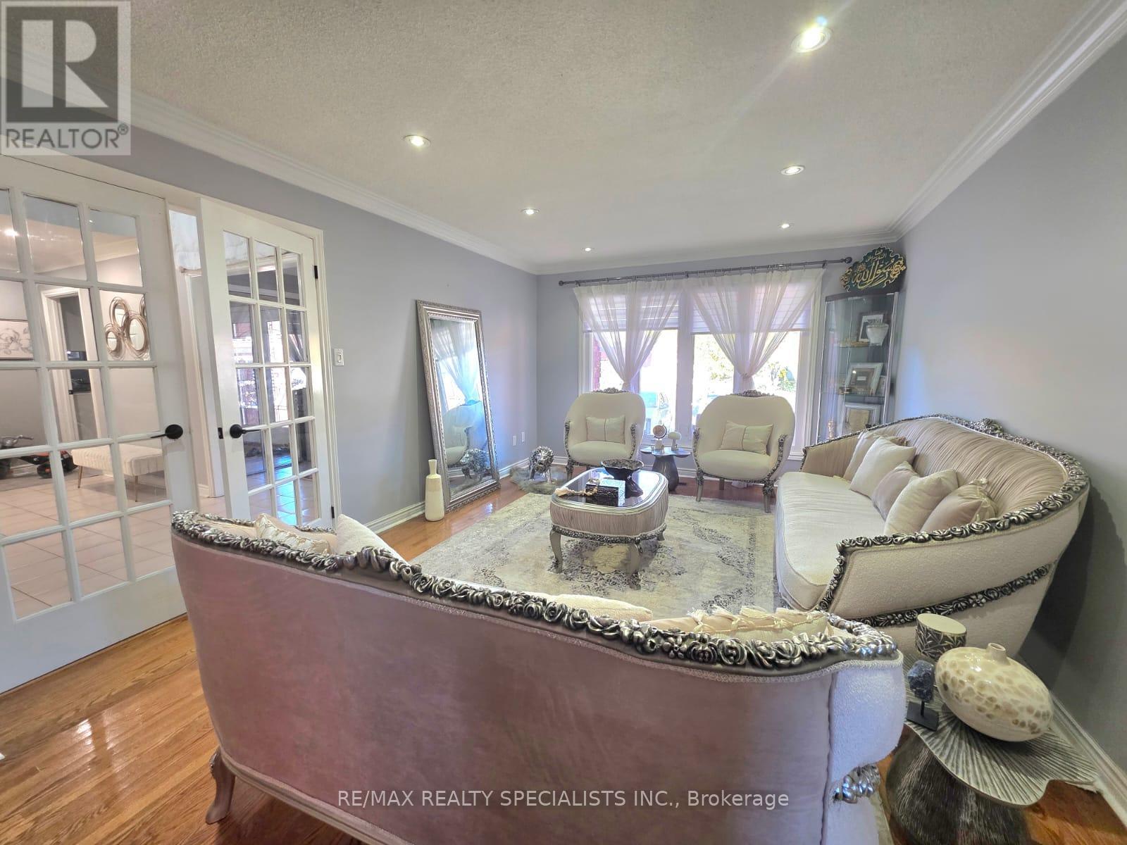 Photo of 41 CLAUDIA AVENUE