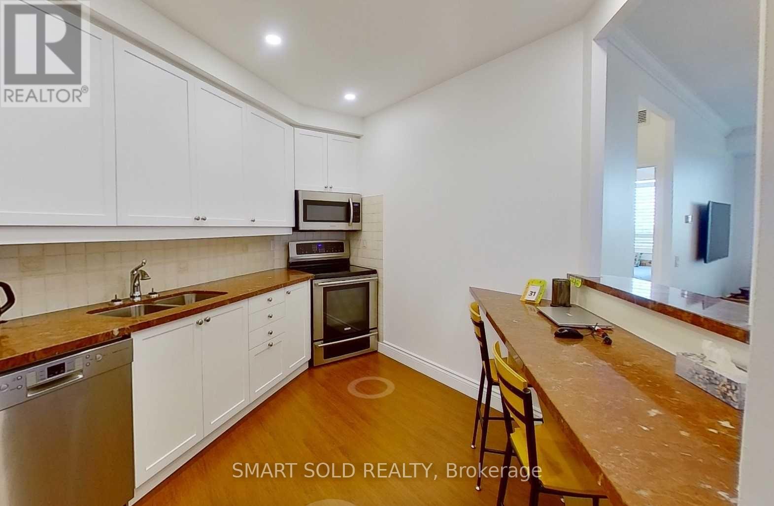 Photo of 1404 - 1 BELVEDERE COURT
