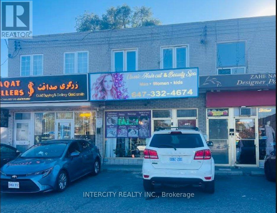 Photo of 1001 Albion Road