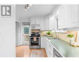 Bedroom 3 - 200 Saint Marks Road, Toronto, ON M6S2H9 Photo 6