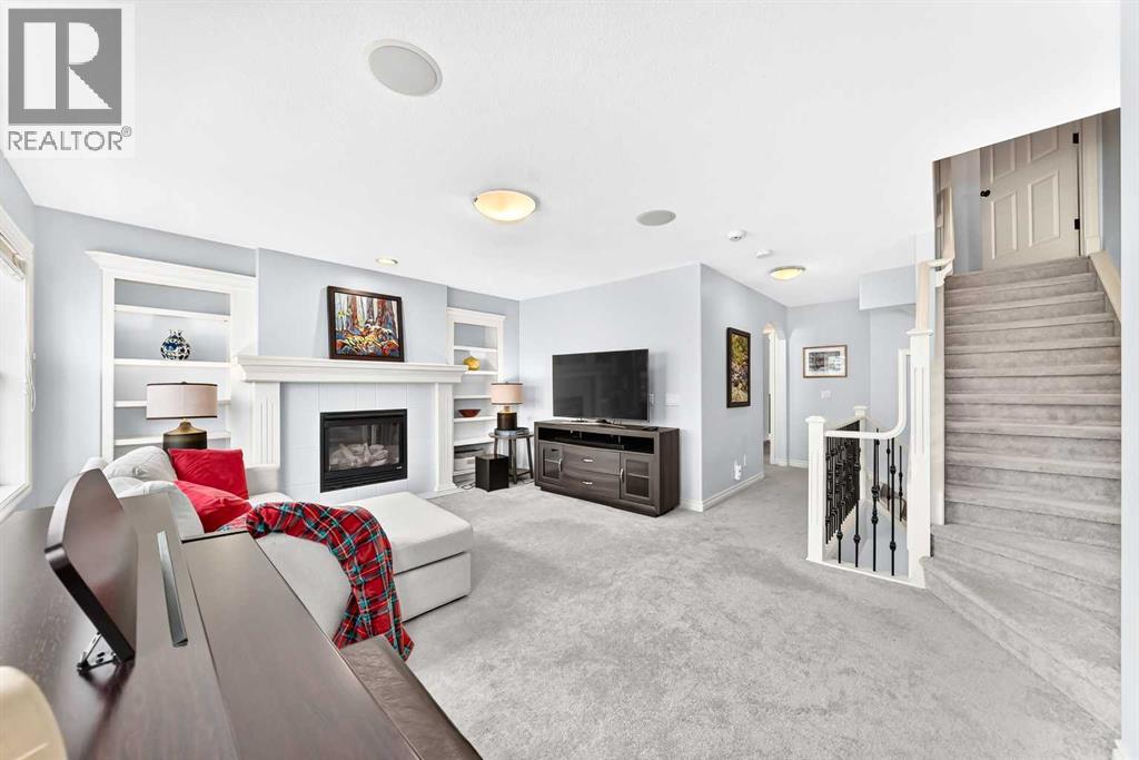 30 Versailles Gate SW, Calgary — photo 25