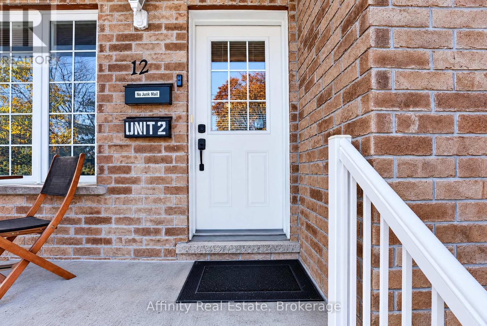 12 Tait Street, Cambridge, ON photo 5