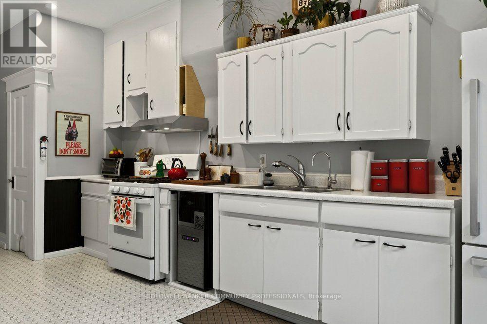 21 Bayfield Avenue, Hamilton, ON photo 16