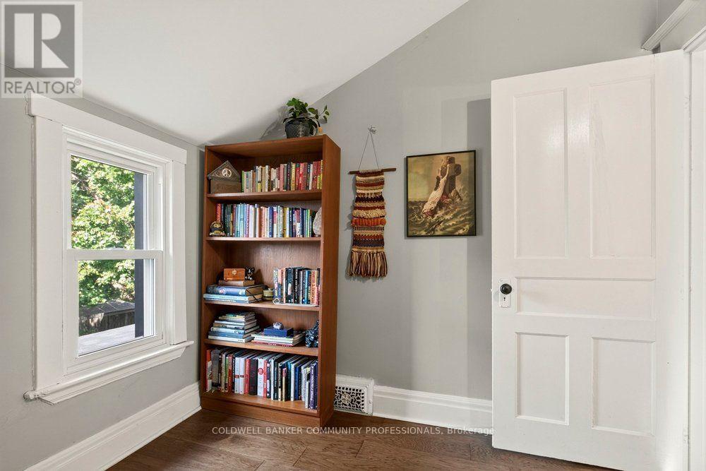 21 Bayfield Avenue, Hamilton, ON photo 32