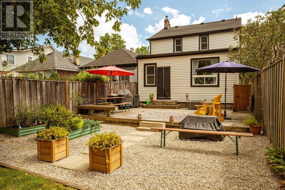 21 Bayfield Avenue, Hamilton, ON photo 39