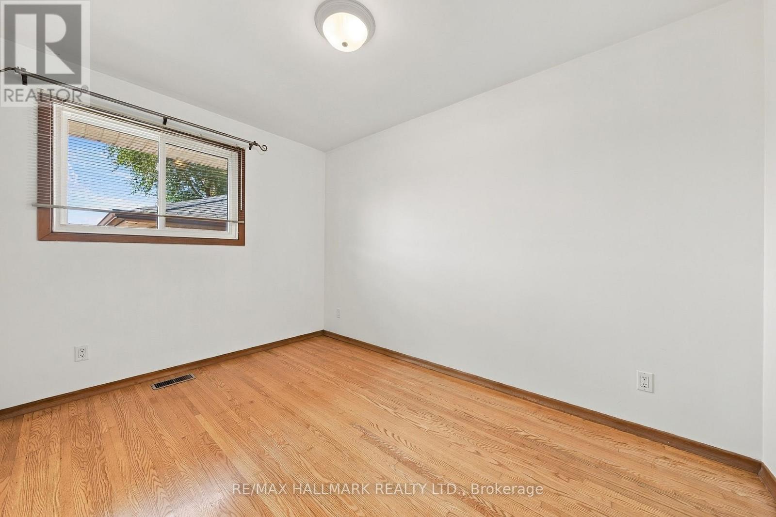 206 Warren Avenue, Hamilton, ON photo 13
