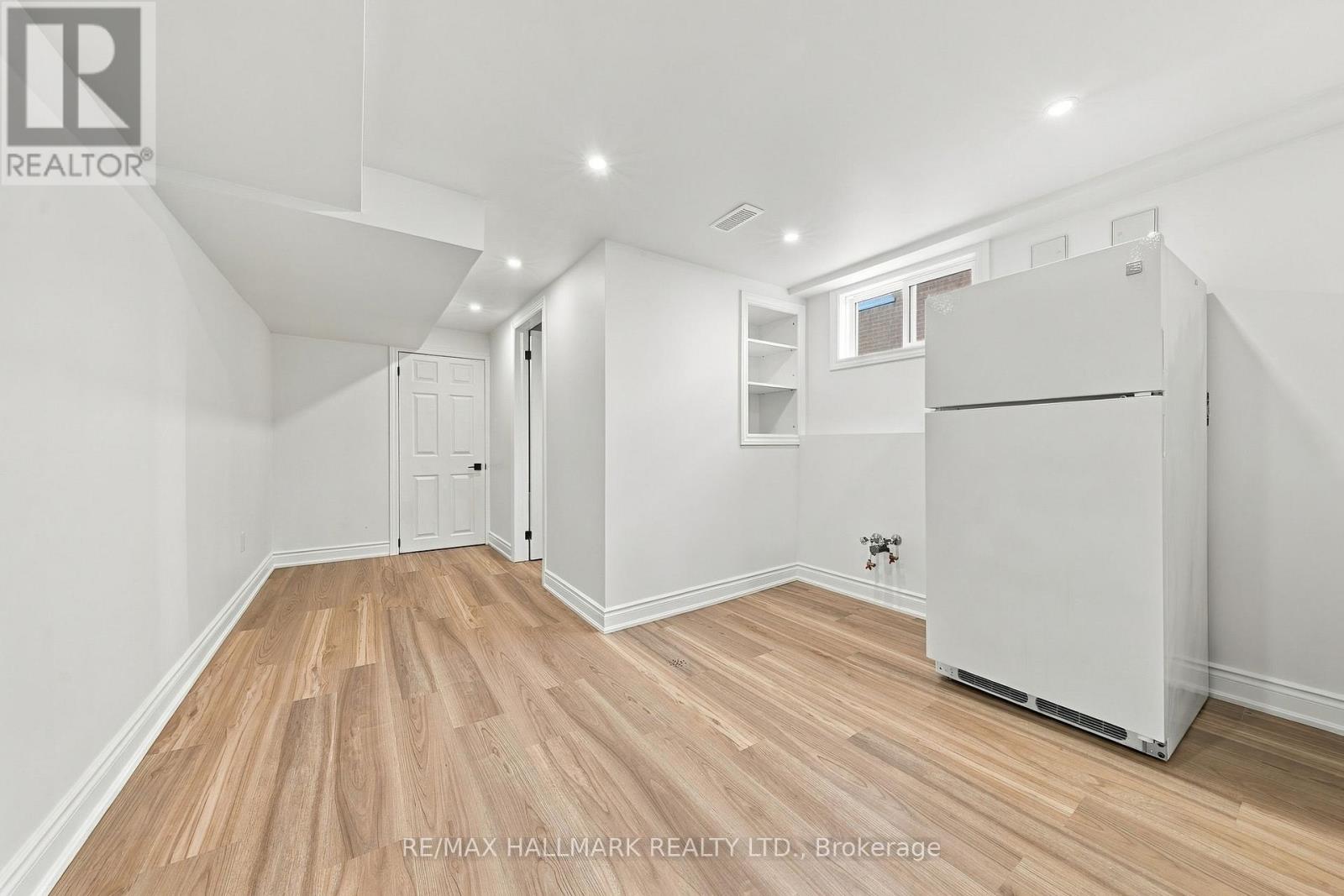 206 Warren Avenue, Hamilton, ON photo 18