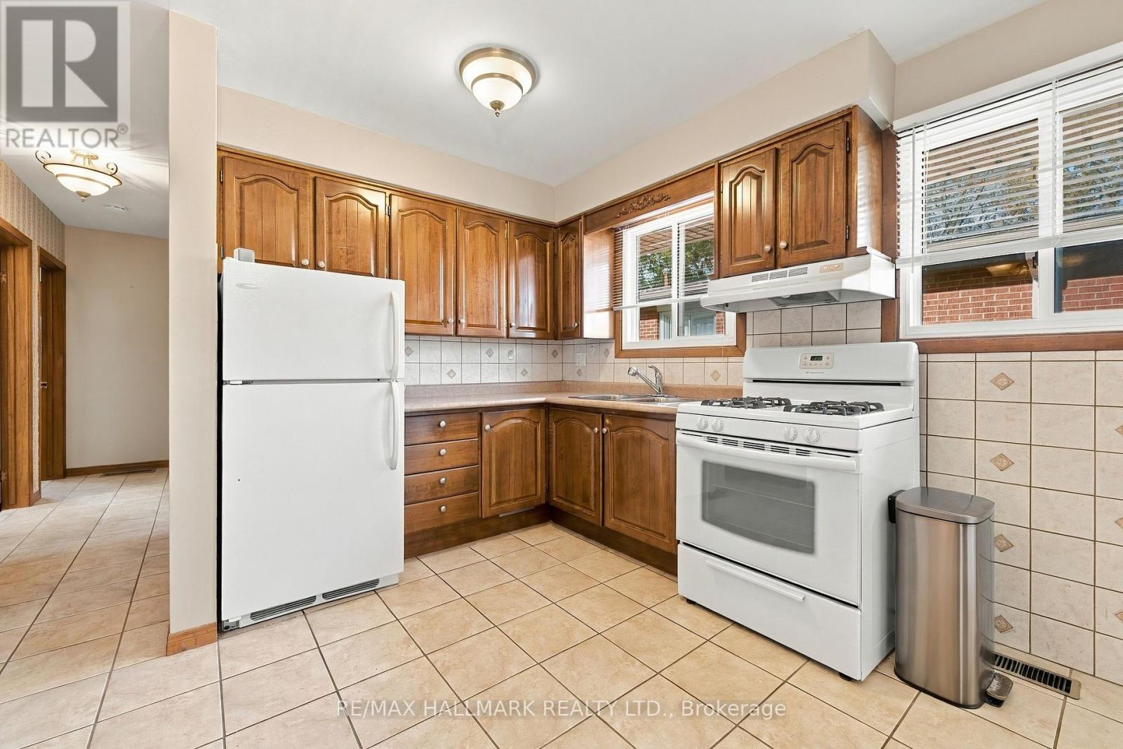 206 Warren Avenue, Hamilton, ON photo 6