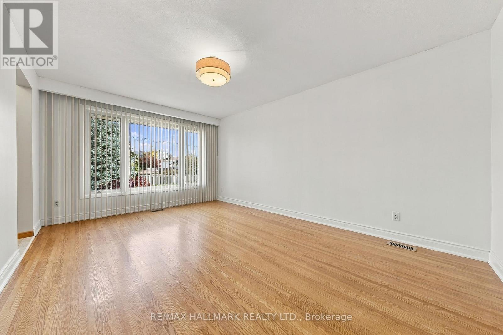 206 Warren Avenue, Hamilton, ON photo 8