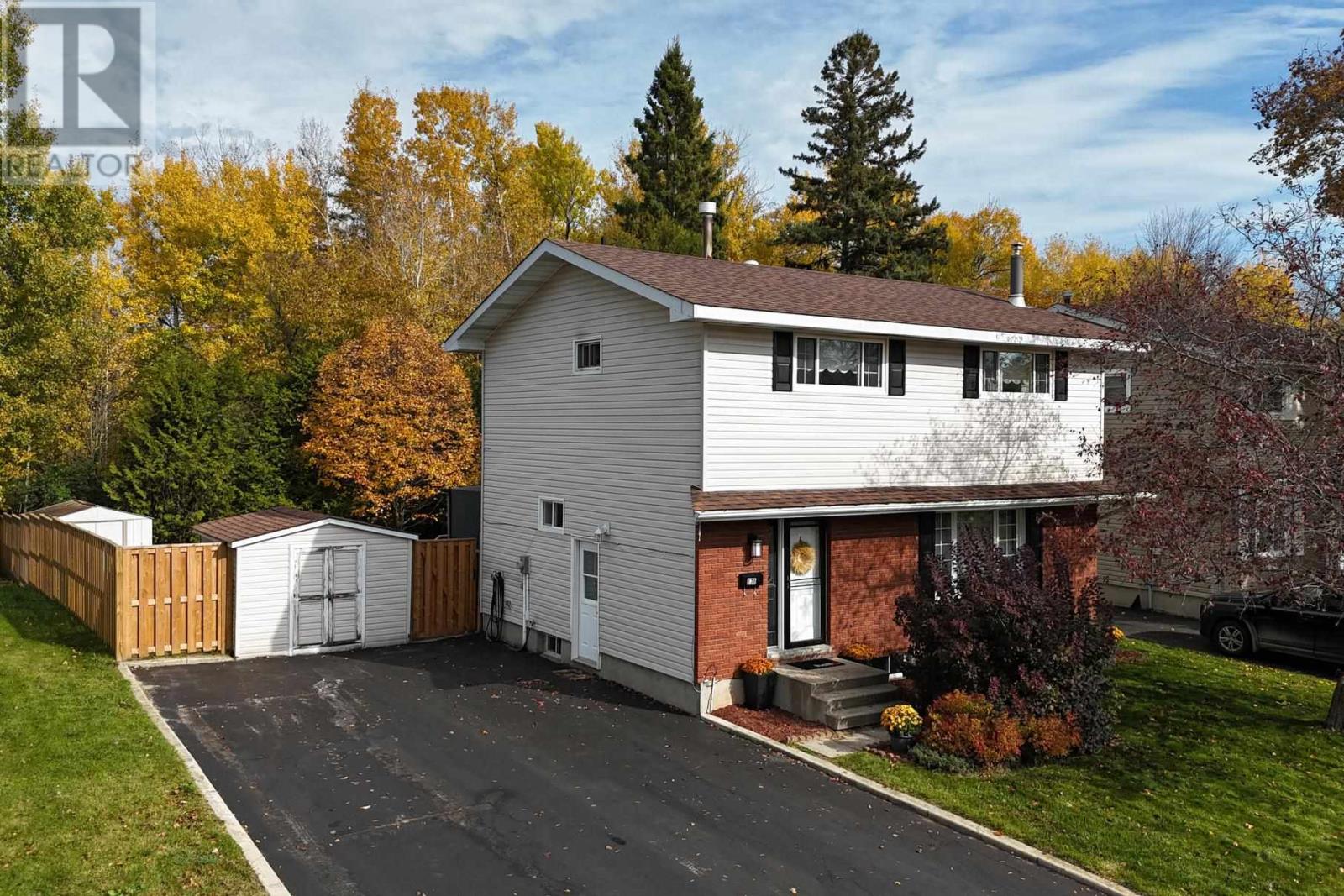 136 Glen AVE - 8
