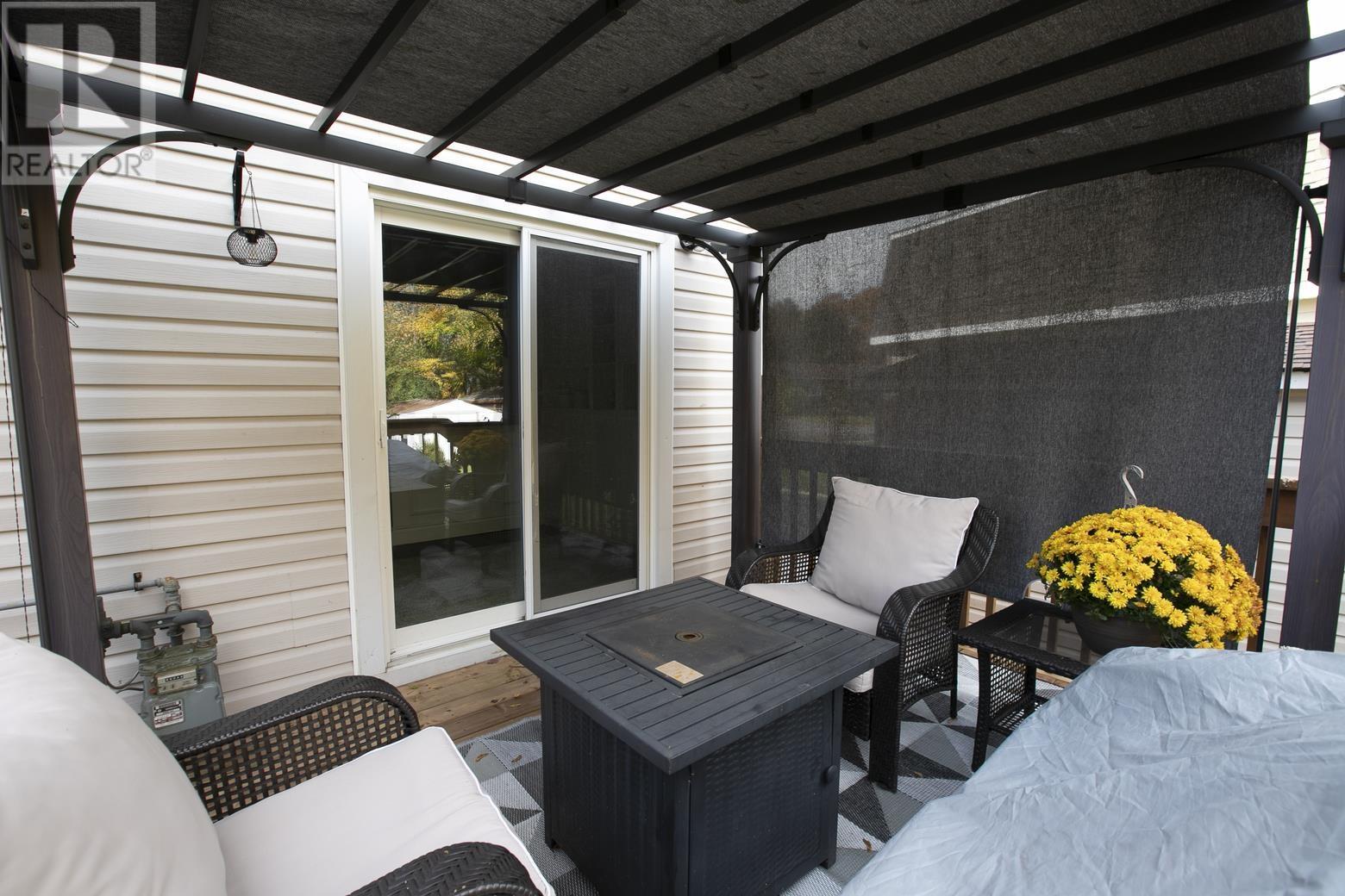 136 Glen AVE - 7