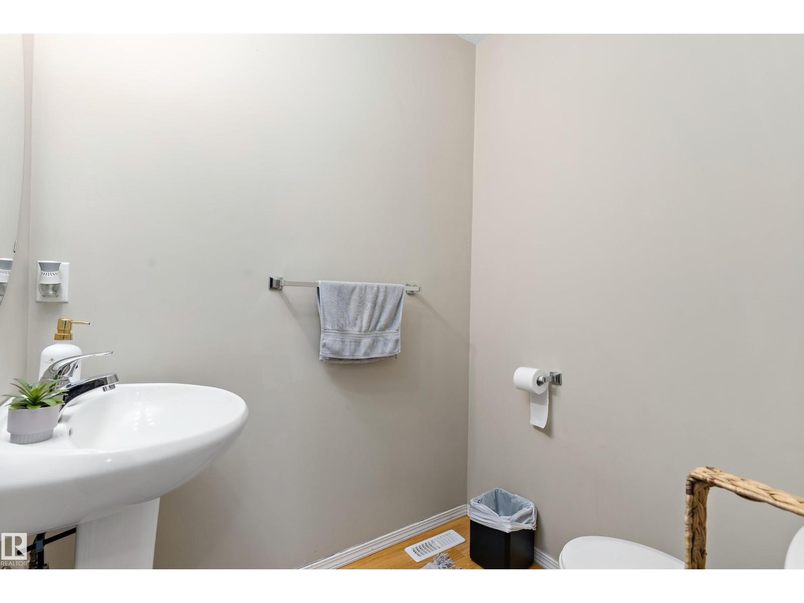 5950 164 AV NW, Edmonton — photo 5