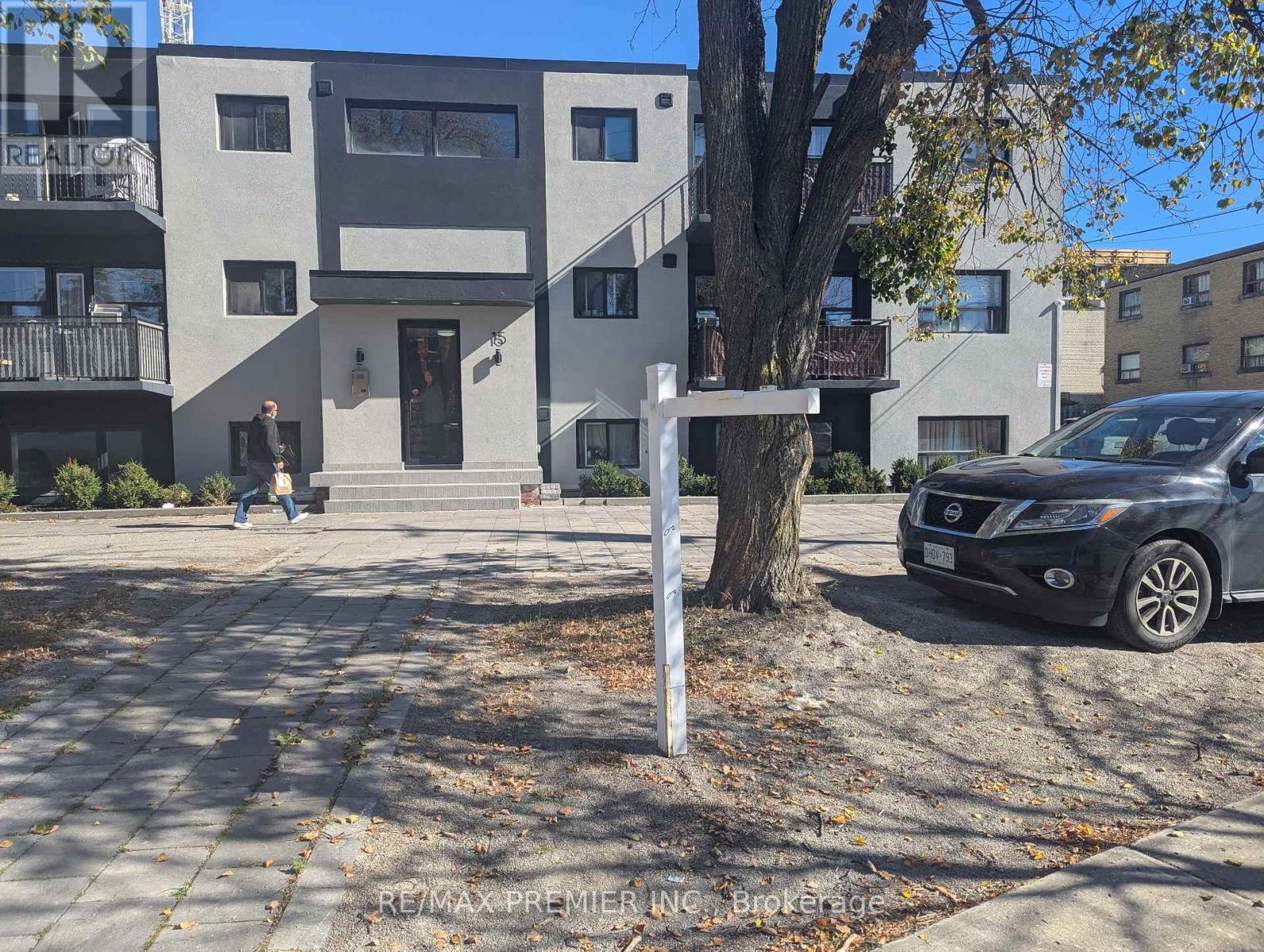 Photo of 15 Wilmington Avenue