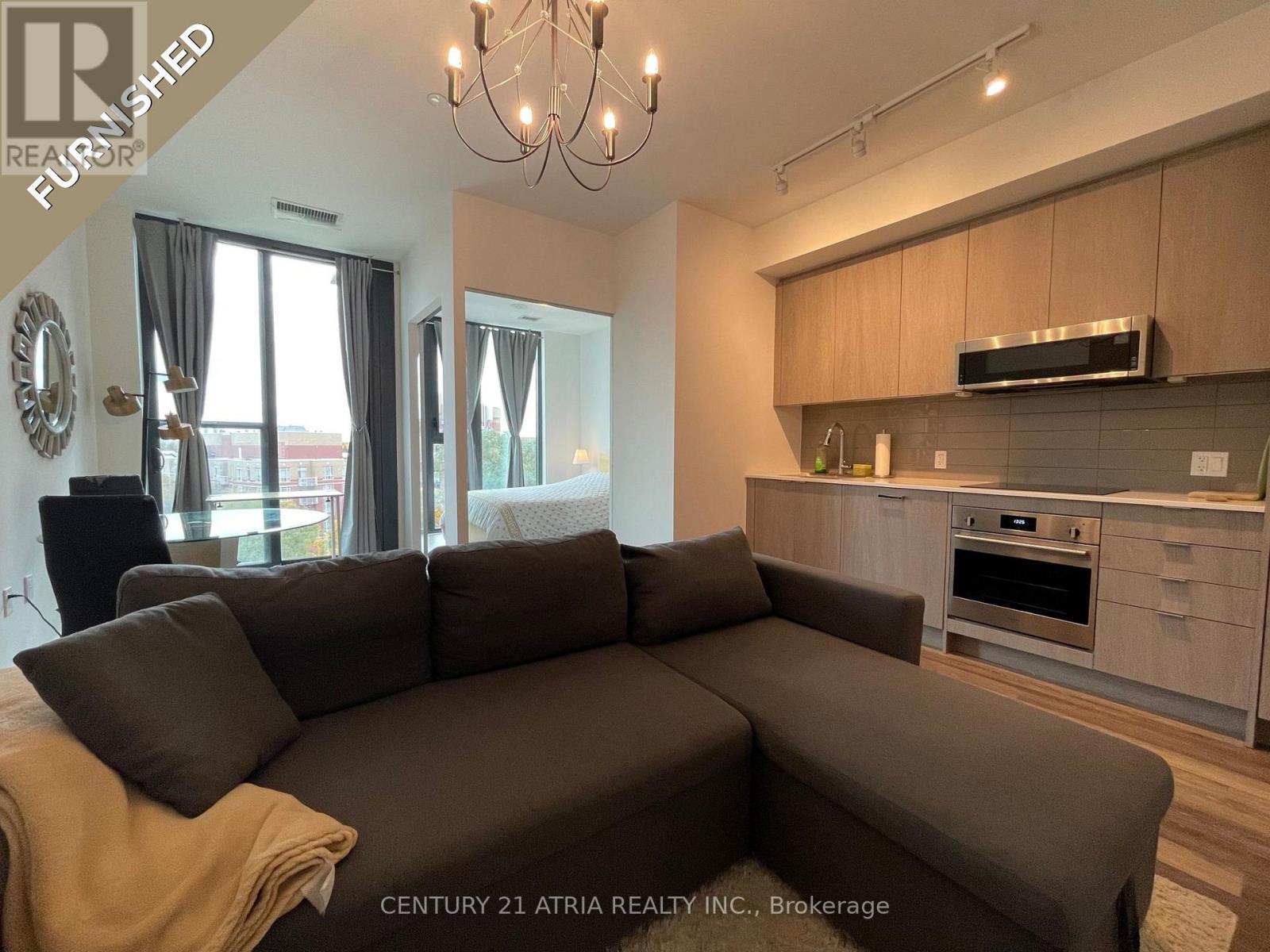 Photo of 250 Lawrence Avenue