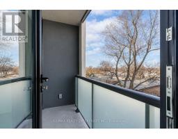 606 - 840 St Clair Avenue W, Toronto, ON M6C1C1 Photo 11