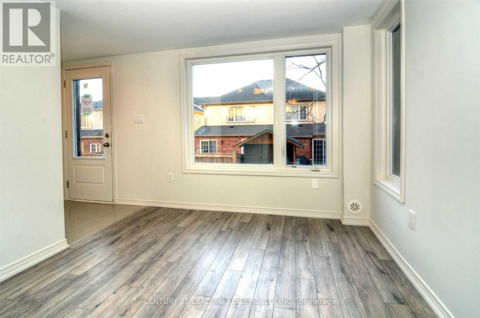 1428 Coral Springs Path, Oshawa, ON photo 6