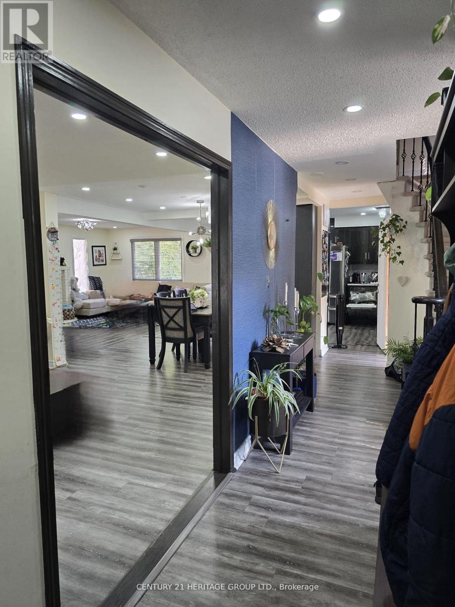 Main- 142 Hialeah Crescent, Whitby, ON photo 4