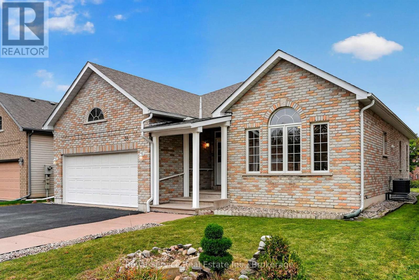 38 FINCH DRIVE, Belleville
