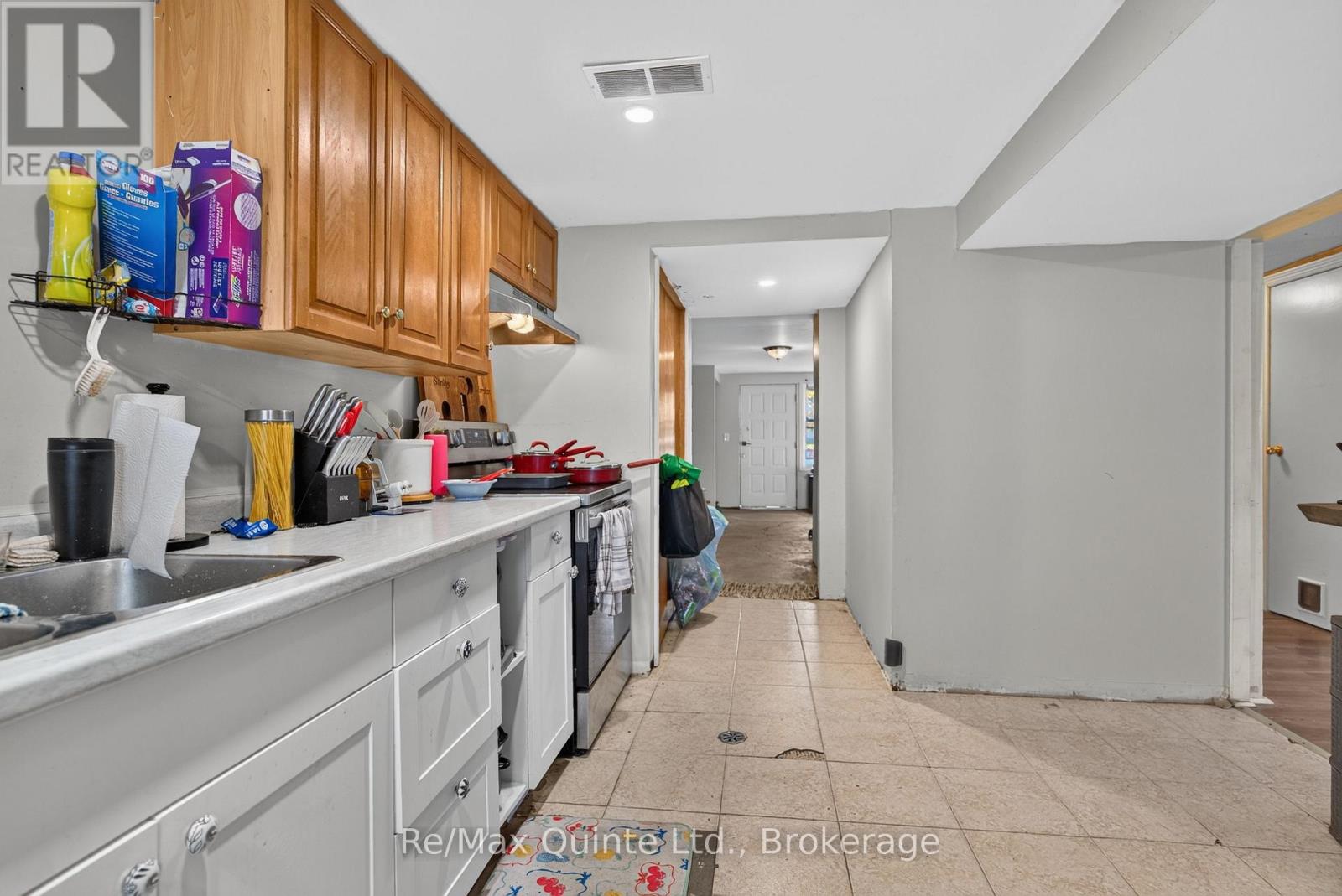 174 Chatterton Valley Crescent, Quinte West, ON photo 32