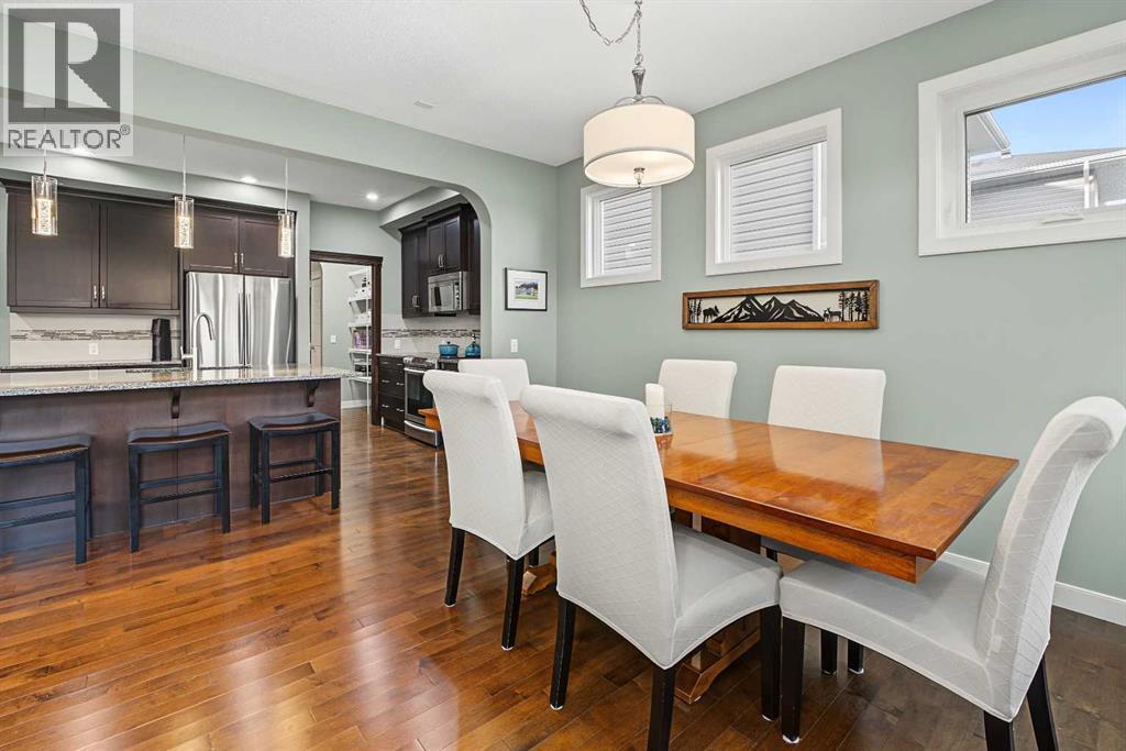 371 Evanspark Gardens NW, photo 17 of 42