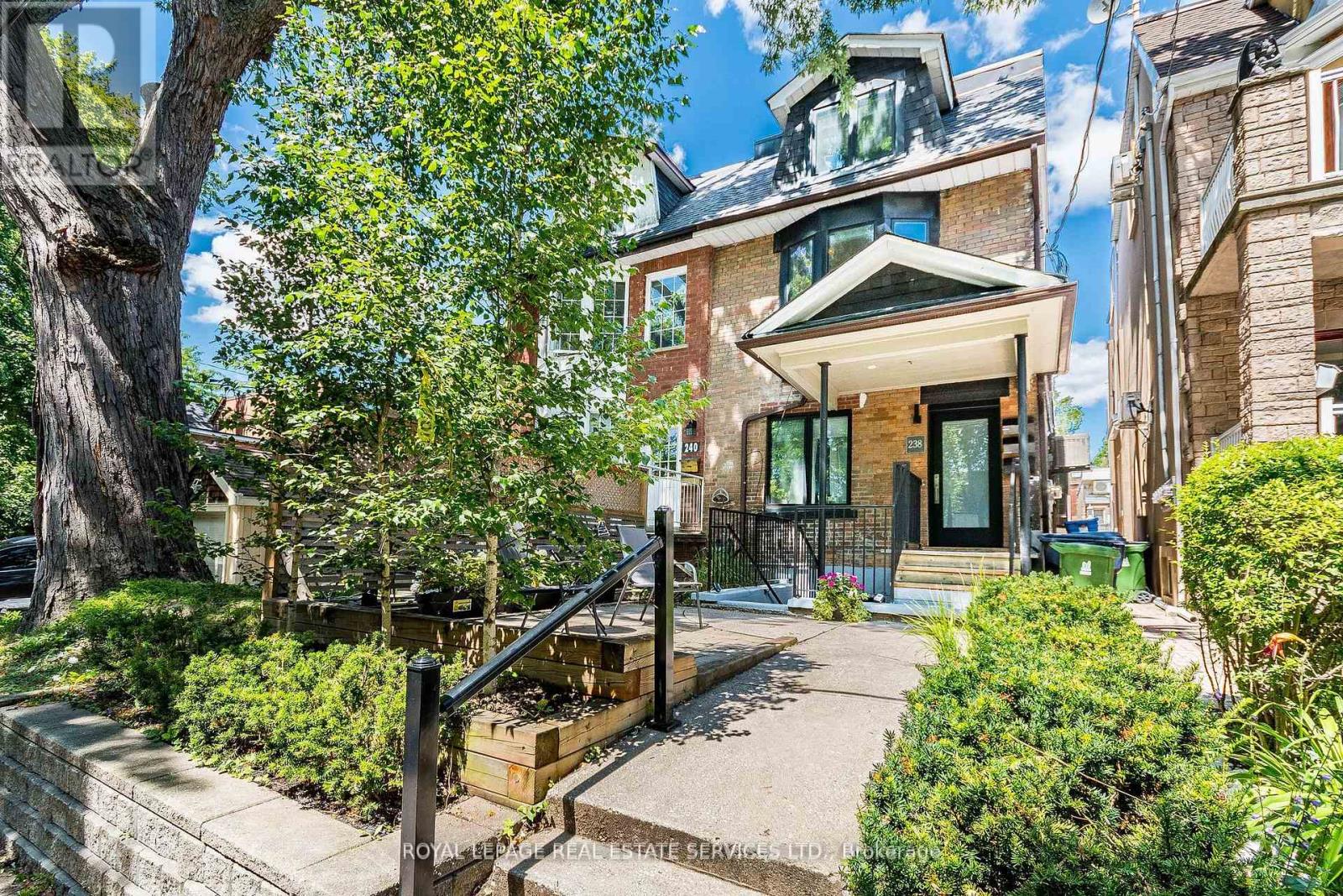 Photo of 238 Garden Avenue