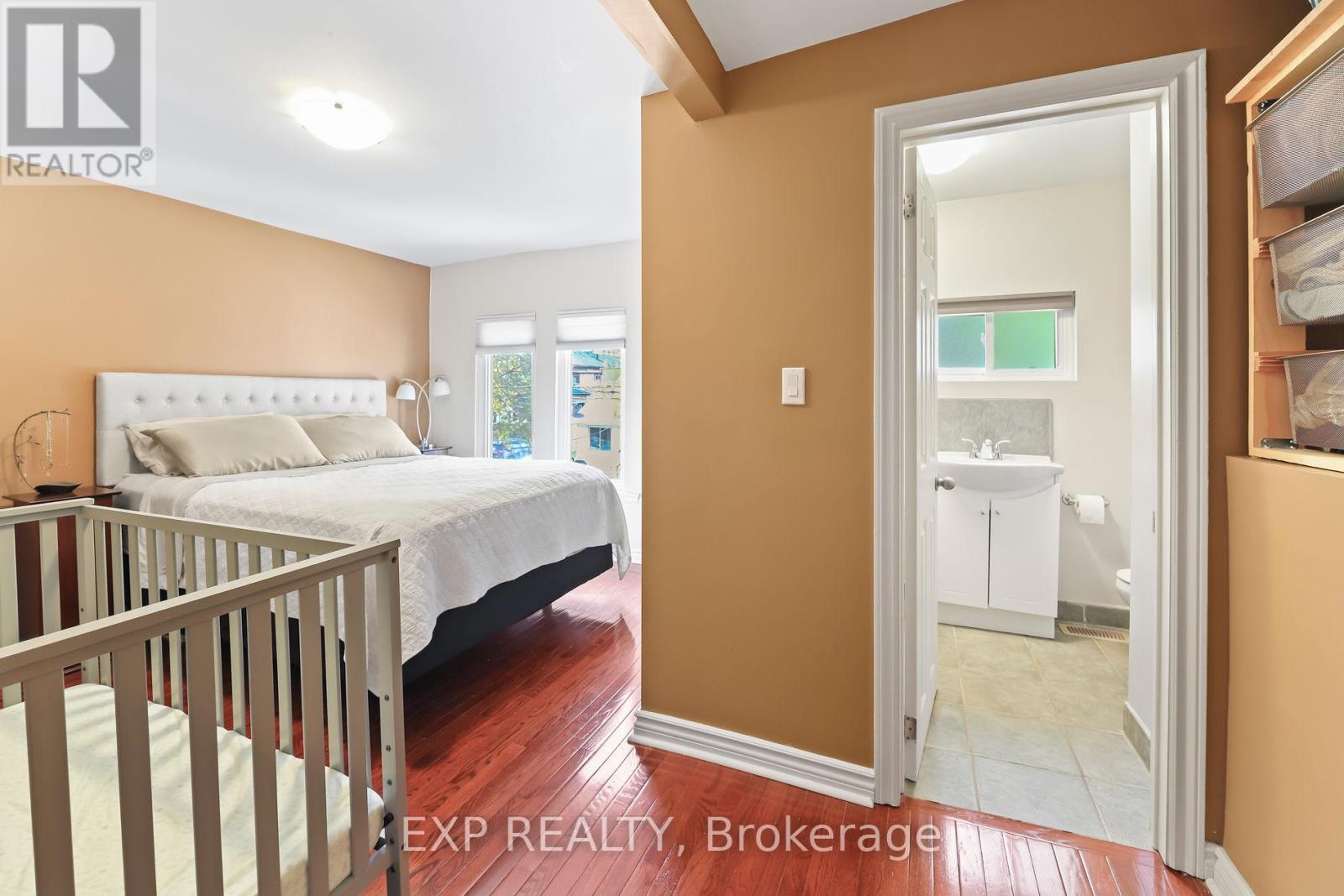 42 Hess Street North, Hamilton, ON photo 14