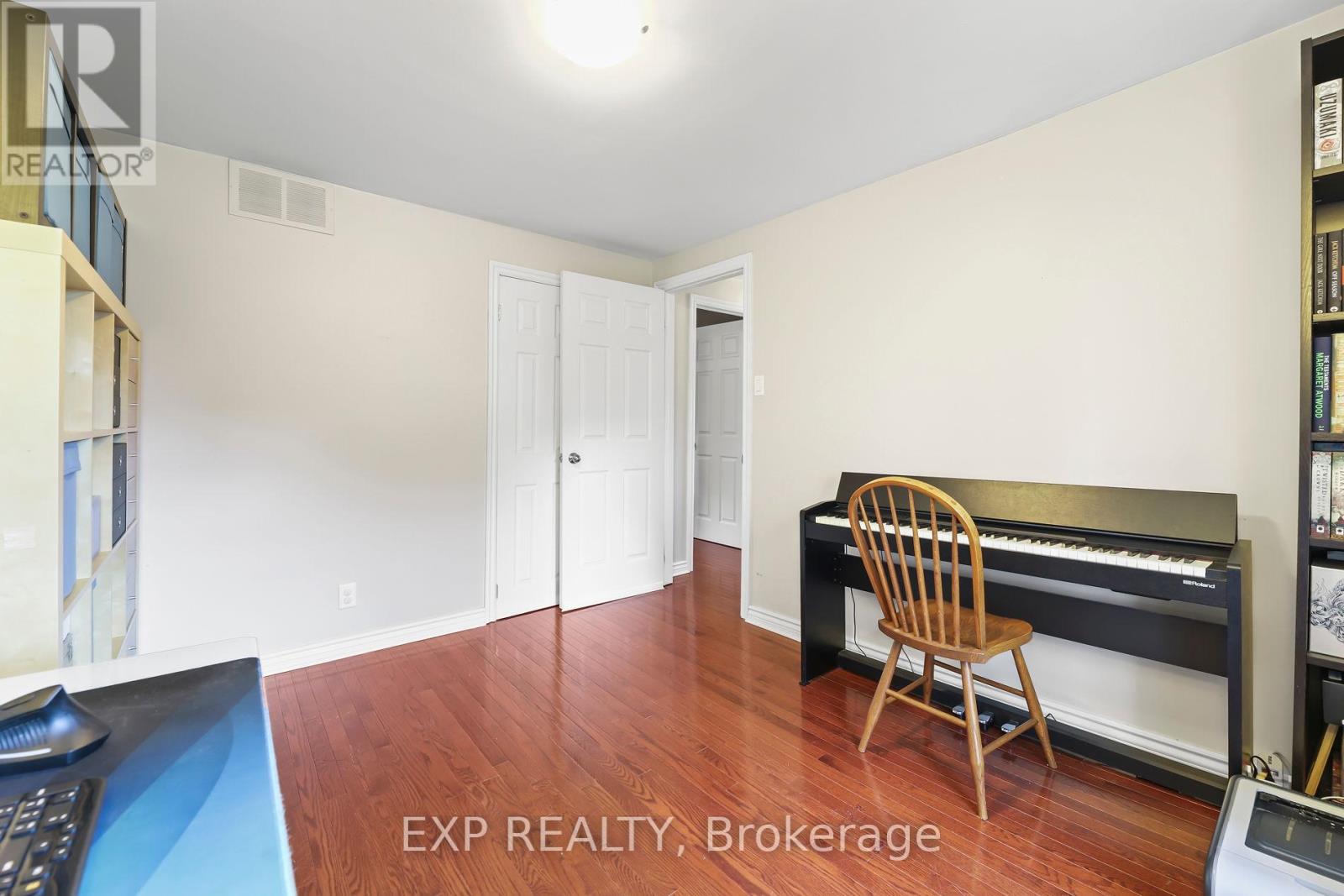 42 Hess Street North, Hamilton, ON photo 22