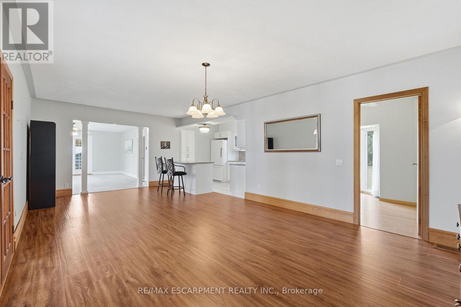 1022 Lakeshore Road, Haldimand, ON photo 12