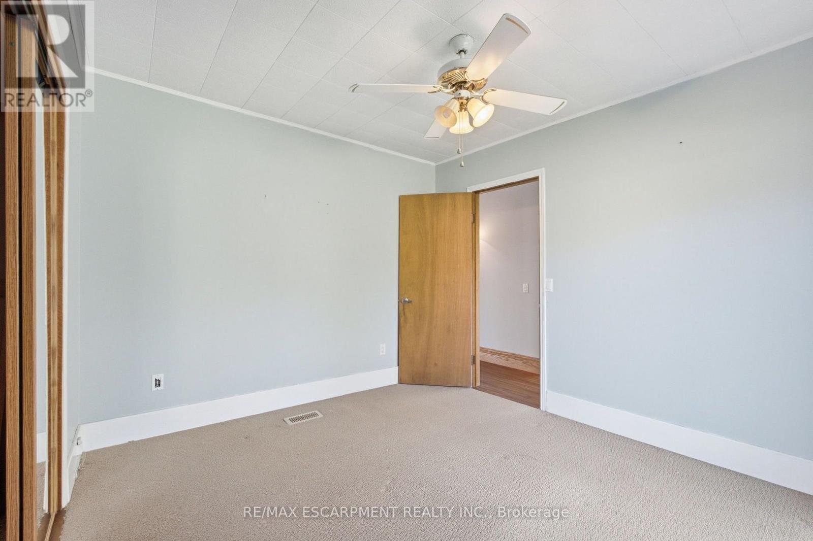 1022 Lakeshore Road, Haldimand, ON photo 27